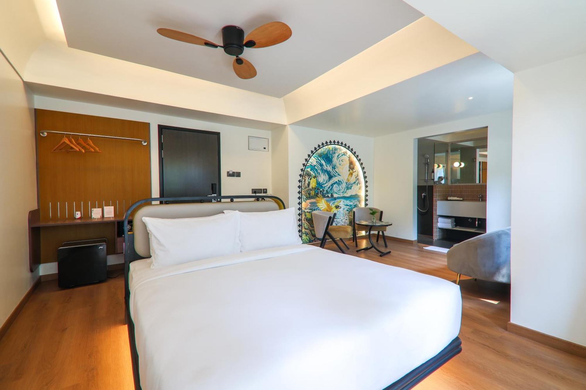 Bulbul – Suite with Jacuzzi and Garden